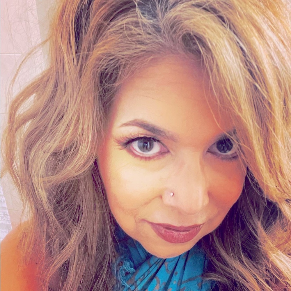 Meet your Posher, Lorraine